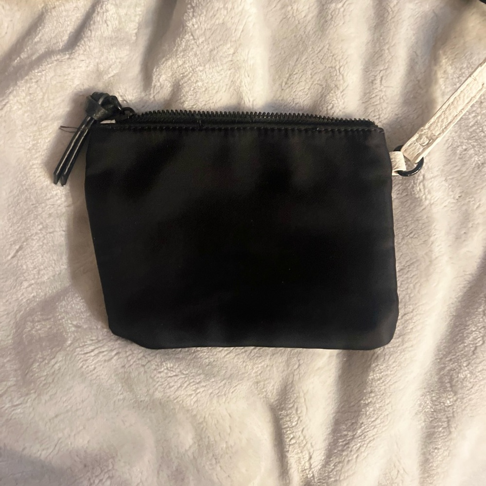 Steve Madden Weekender Bag - Picture 5 of 5